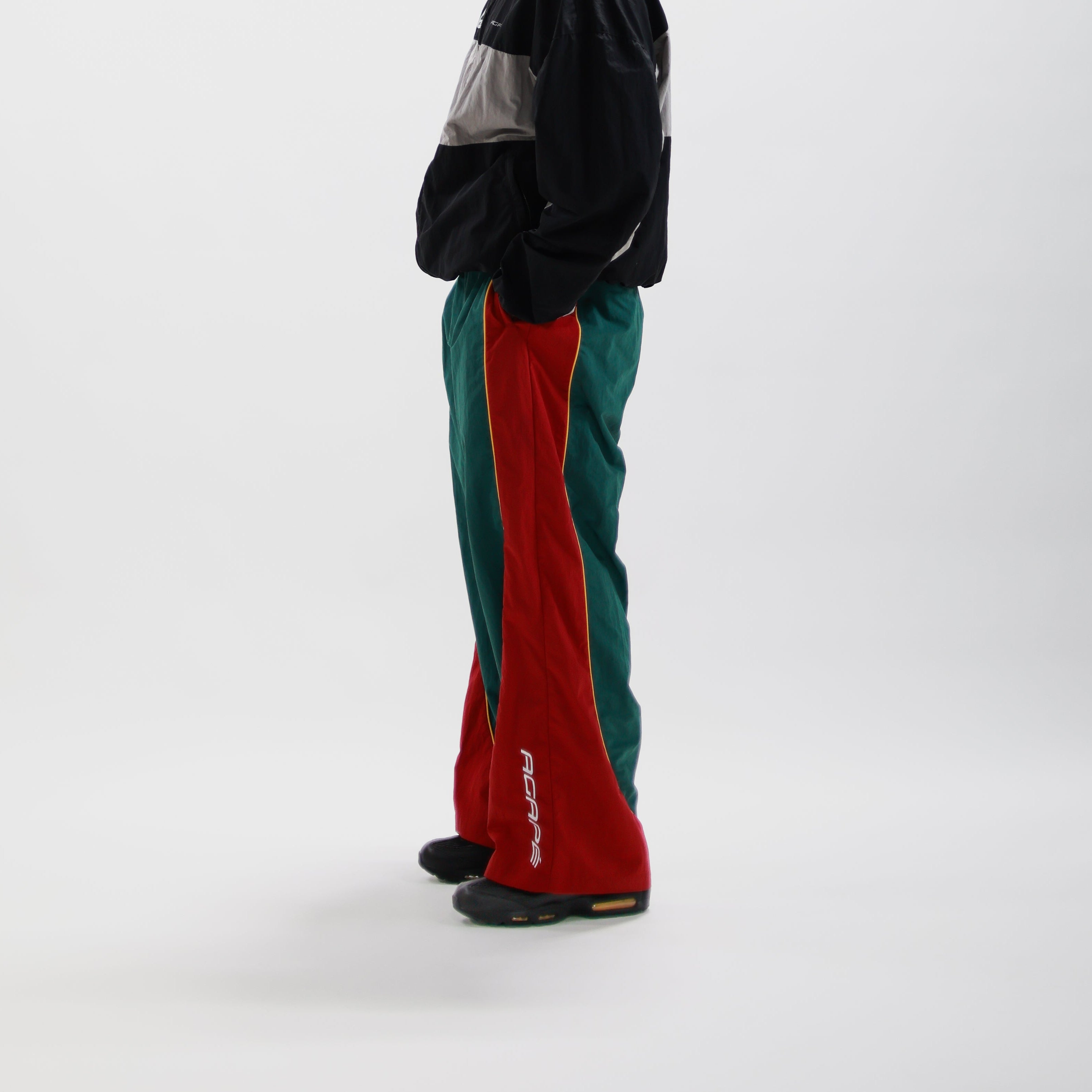 Warm Up Track Pants "GP"